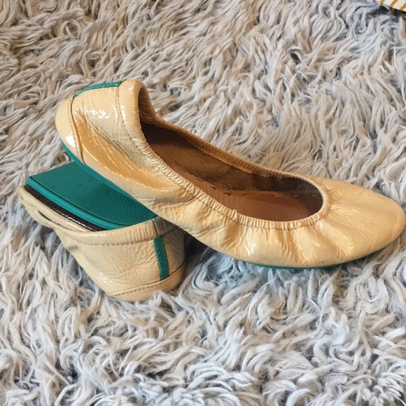 Tieks Shoes - Biscotti Tieks size 7